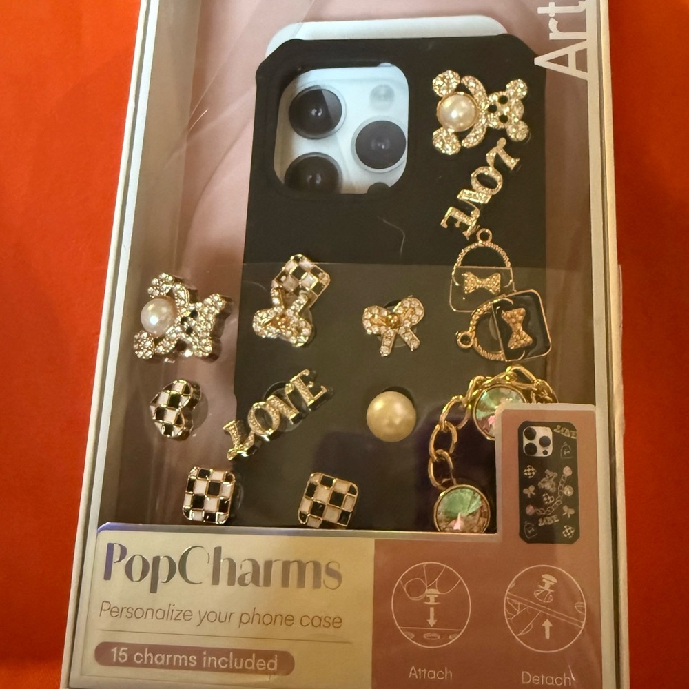 Artikl PopCharms Black Phone Case with Gold Charms